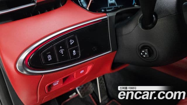 Genesis GV70 2022 — Şəkil 14/20