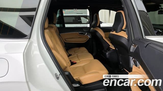 Volvo XC90 2022 — Şəkil 12/20