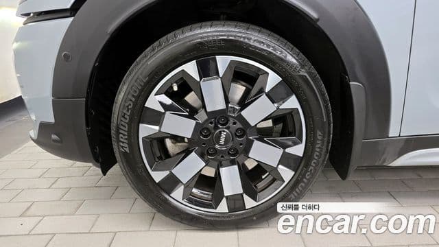 Mini Cooper S Countryman 2023 — фото 5 из 20
