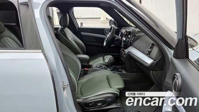 Mini Cooper S Countryman 2023 — ფოტო 11/20