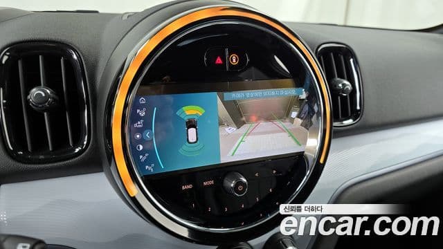 Mini Cooper S Countryman 2023 — фото 15 из 20
