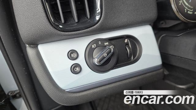Mini Cooper S Countryman 2023 — ფოტო 19/20