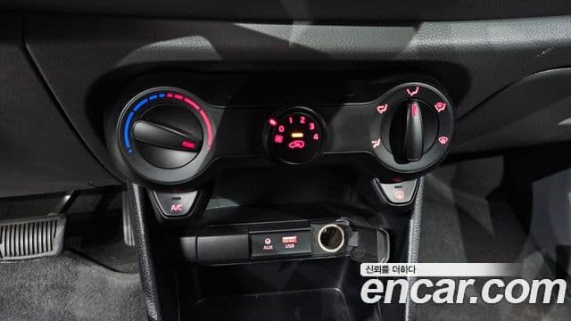 Kia All New Morning 2018 — ფოტო 2/20