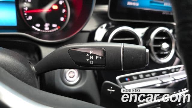 Mercedes-Benz C-Class 2020 — ფოტო 9/20