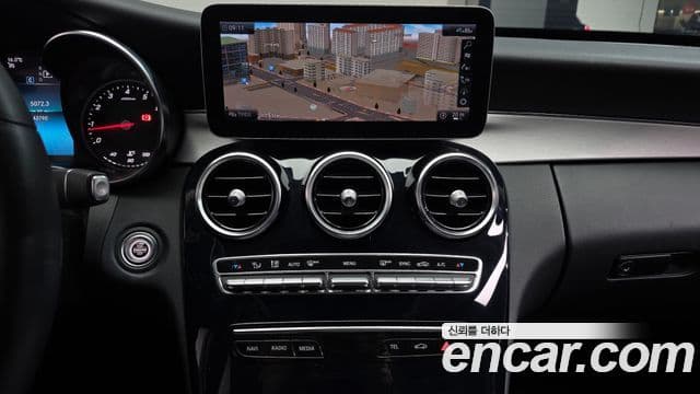 Mercedes-Benz C-Class 2020 — фото 14 из 20