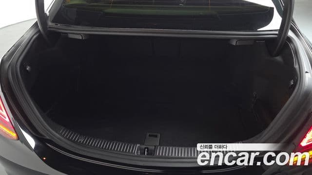 Mercedes-Benz C-Class 2020 — ფოტო 20/20