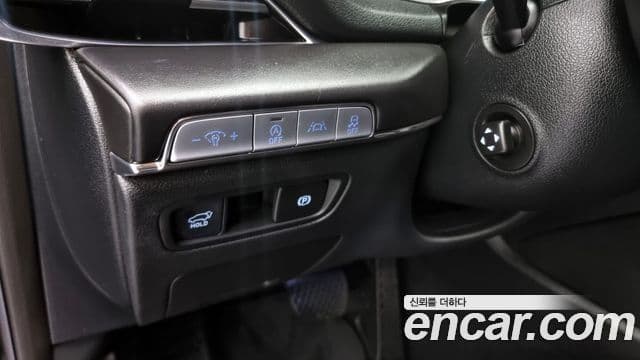 Genesis GV80 2020 — ფოტო 18/20