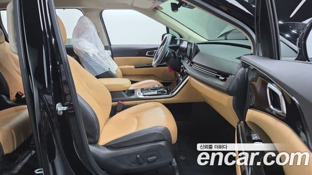Kia Carnival 2022 — ფოტო 10/20