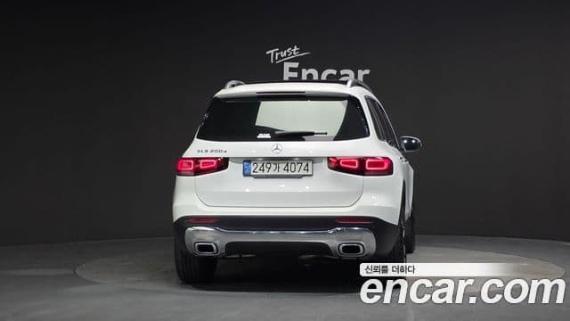 Mercedes-Benz GLB-Class 2022 — Şəkil 3/20