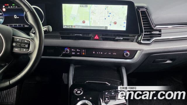 Kia Sportage 2023 — ფოტო 14/20