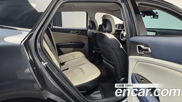 Kia Sportage 2022 — ფოტო 12/20