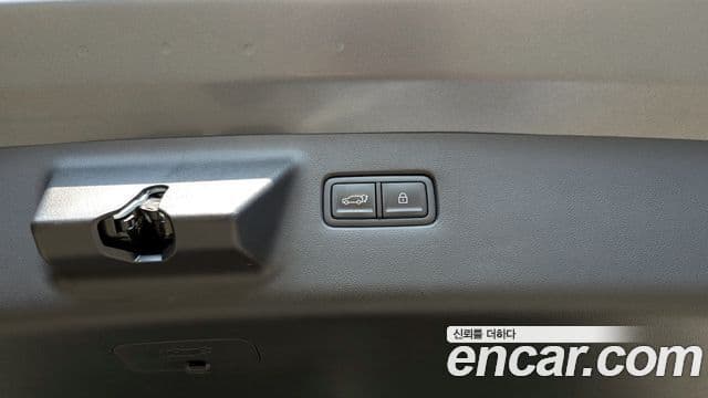 Hyundai Santa Fe 2024 — фото 20 из 20