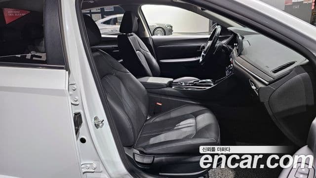 Hyundai Sonata Hybrid 2020 — ფოტო 9/20