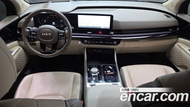 Kia Carnival 2024 — ფოტო 10/20