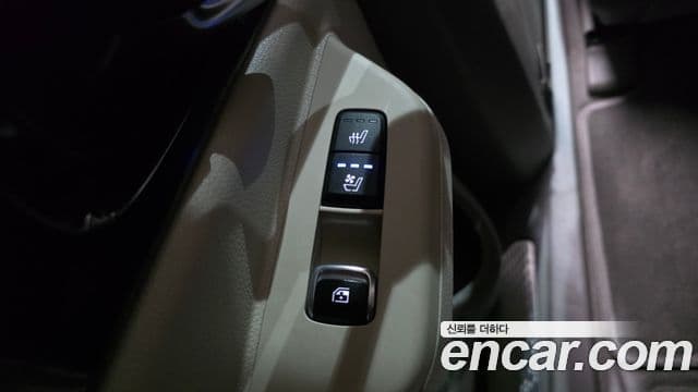Kia Carnival 2024 — ფოტო 2/20