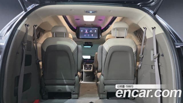 Kia Carnival 2024 — ფოტო 5/20