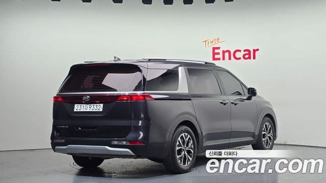 Kia Carnival 2021 — Фото 2/20