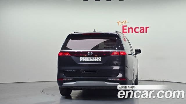 Kia Carnival 2021 — Фото 4/20