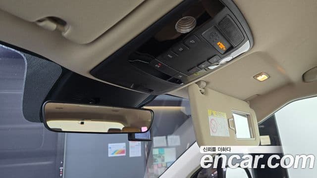 Kia Carnival 2021 — Фото 18/20