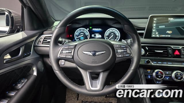 Genesis G70 2019 — Photo 14/20