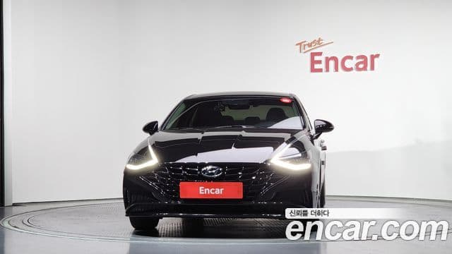 Hyundai Sonata 2021 — ფოტო 3/20