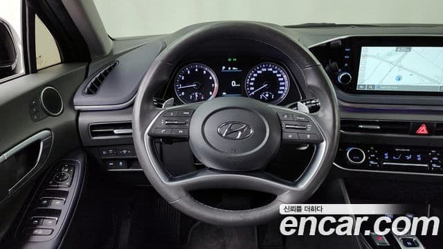 Hyundai Sonata 2021 — ფოტო 13/20