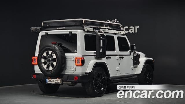 Jeep Wrangler 2021 — Şəkil 2/20