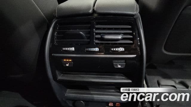 BMW 5 Series 2020 — Şəkil 19/20