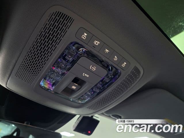 Mercedes-Benz GLE-Class 2025 — ფოტო 17/17