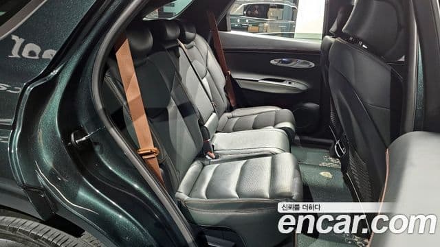 Genesis GV70 2021 — фото 12 из 20