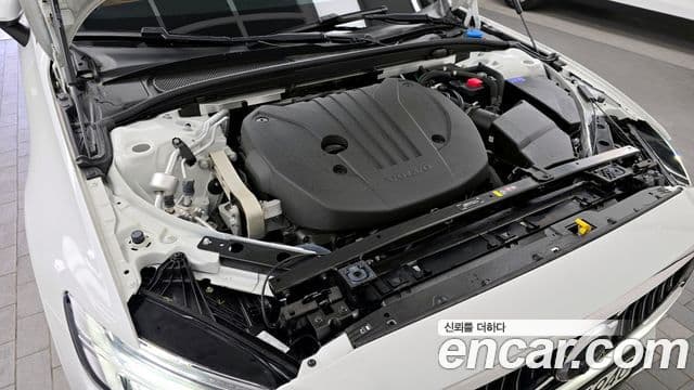 Volvo S60 2024 — ფოტო 5/20
