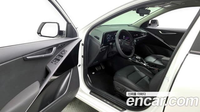 Kia Niro 2025 — Şəkil 10/20