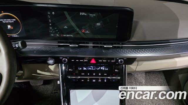 Kia Carnival 2022 — ფოტო 14/20