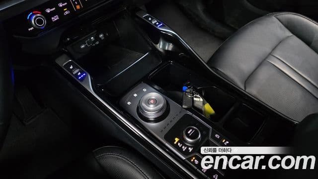 Kia Sorento 2023 — ფოტო 9/20
