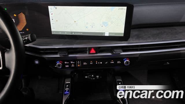 Kia Sorento 2023 — ფოტო 14/20