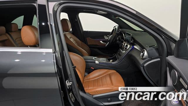 Mercedes-Benz GLC-Class 2022 — ფოტო 11/20