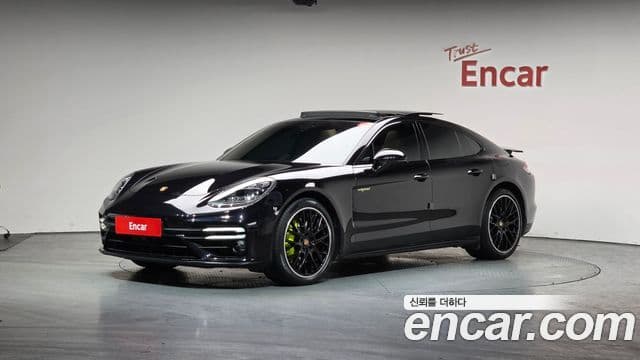 Porsche Panamera 2021 — Şəkil 1/20