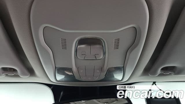 Jeep Renegade 2020 — ფოტო 27/35