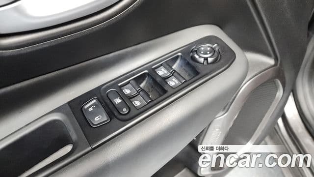 Jeep Renegade 2020 — ფოტო 5/35