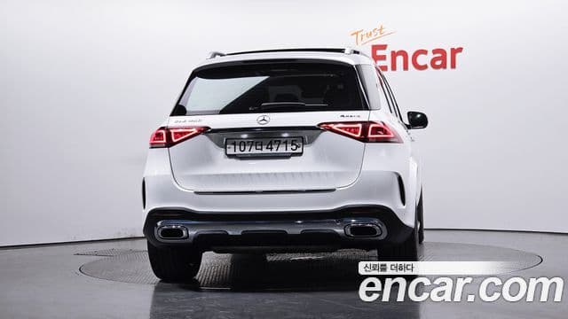 Mercedes-Benz GLE-Class 2020 — Şəkil 3/20