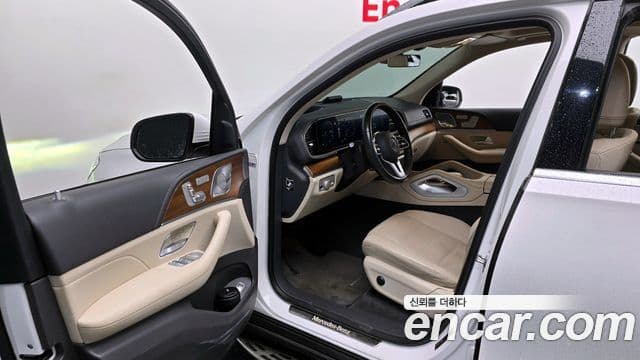 Mercedes-Benz GLE-Class 2020 — Şəkil 9/20