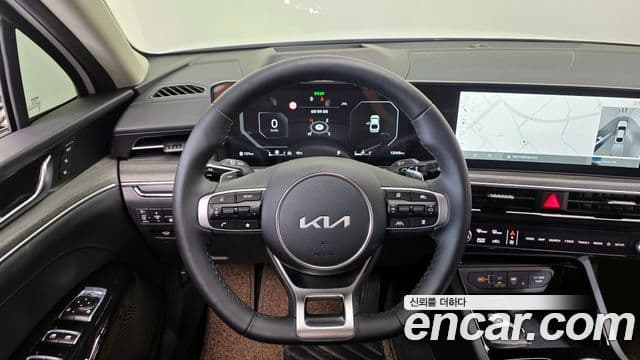 Kia K5 2025 — Şəkil 14/20
