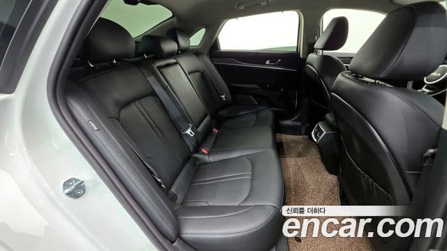 Kia K5 2025 — Şəkil 19/20