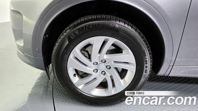 Land Rover Discovery Sport 2025 — ფოტო 20/20