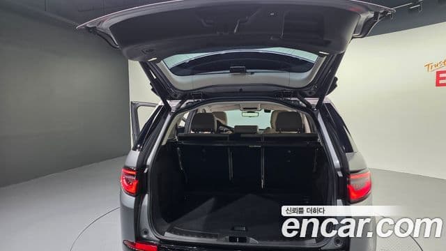 Land Rover Discovery Sport 2025 — ფოტო 17/20