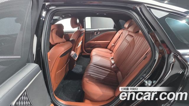 Kia K8 2025 — Photo 11/35