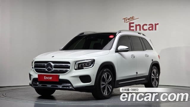 Mercedes-Benz GLB-Class 2021 — Şəkil 19/20