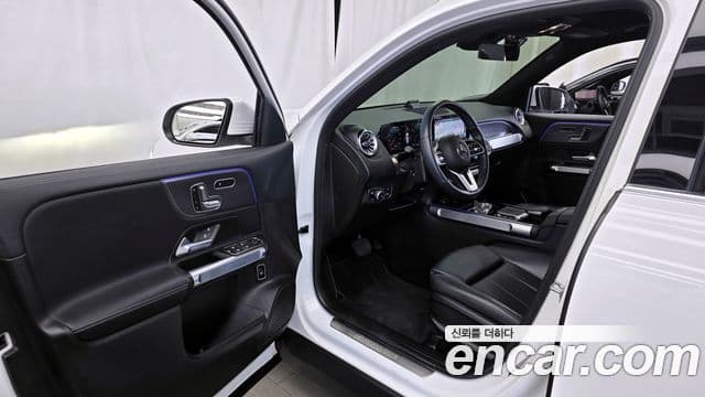 Mercedes-Benz GLB-Class 2021 — Şəkil 6/20