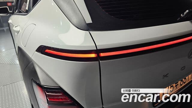 Hyundai Kona Hybrid 2025 — Photo 24/30