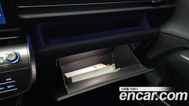 Hyundai Kona Hybrid 2025 — Photo 20/30